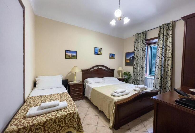 חדר דלוקס, Dolmen House