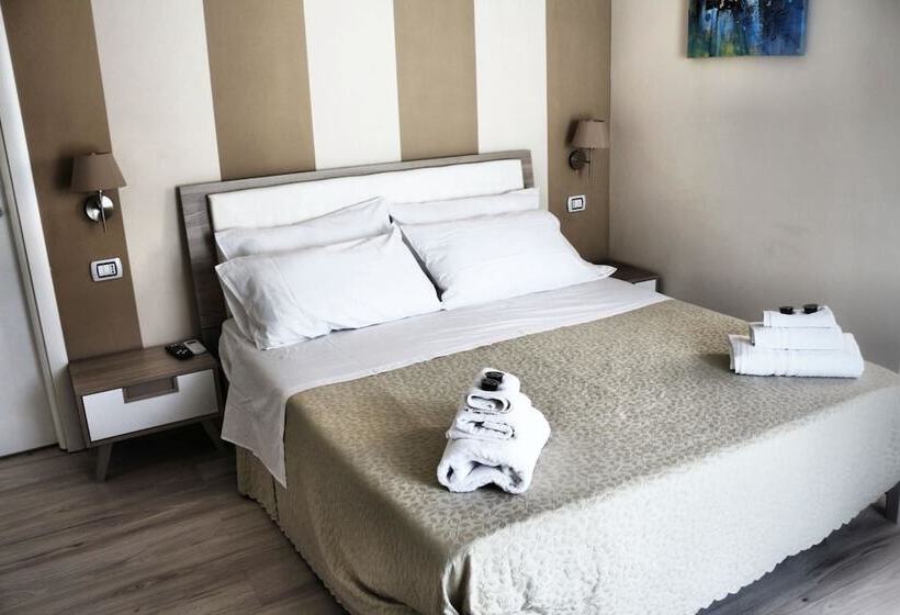 Номер Стандарт, Donna Melina