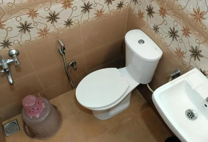 اتاق اکونومی, Janatha Homestay