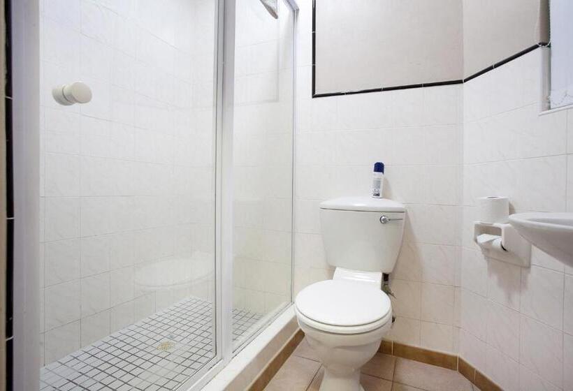 اتاق استاندارد, The Reef Apartments