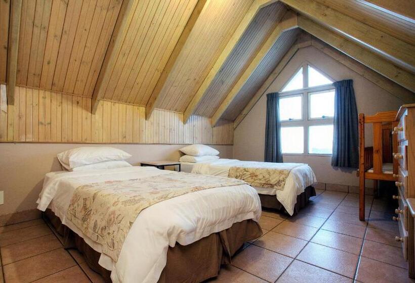 اتاق خانوادگی, The Reef Apartments