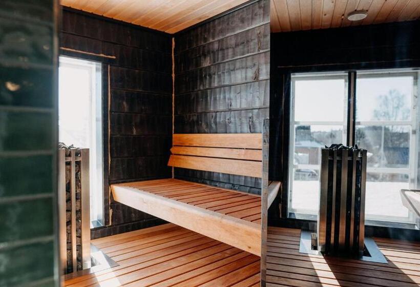 Люкс, Lillan Hotel & Kök