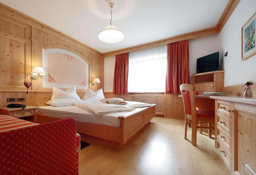 اتاق استاندارد با چشمانداز باغ, Mountain B&b La Scalira