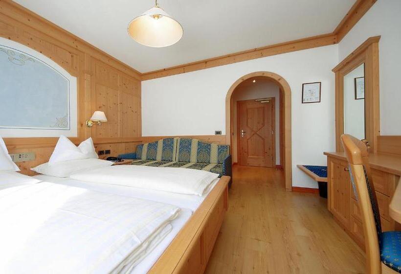 اتاق استاندارد با چشمانداز باغ, Mountain B&b La Scalira