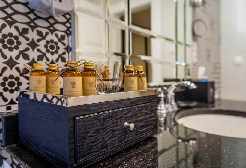 חדר סטנדרט יחיד, Royal Palace