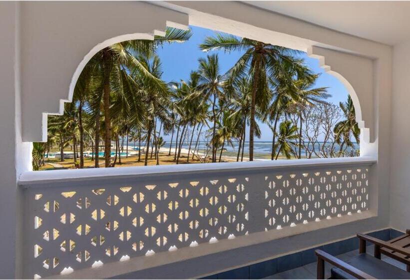 Deluxe Room Sea View, Sun N Sand Beach Resort