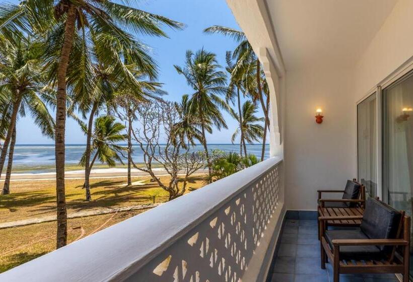 Deluxe Room Sea View, Sun N Sand Beach Resort