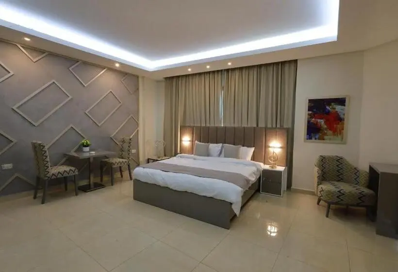 اتاق لوکس با بالکن, Palm Boutique Suites