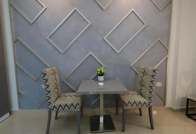 اتاق لوکس با بالکن, Palm Boutique Suites