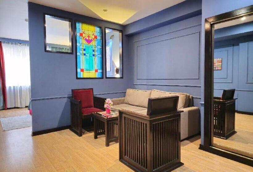 اتاق استاندارد سه نفره, Vitrage