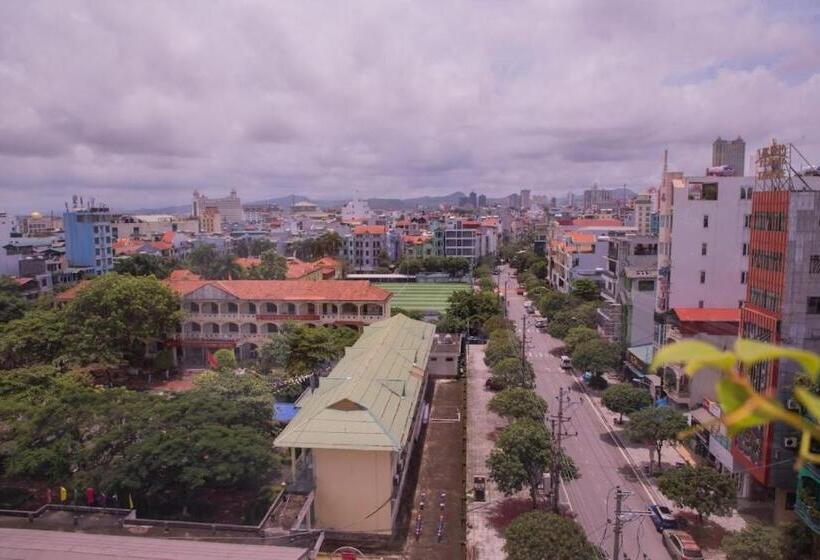 Студия Стандарт, Sala Hotel Mong Cai