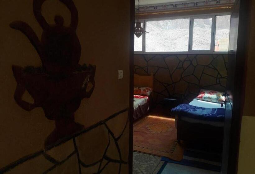 اتاق استاندارد, Dounia Hostel