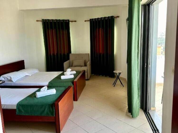 Quarto Quádruplo Standard Vista Mar, Bliss