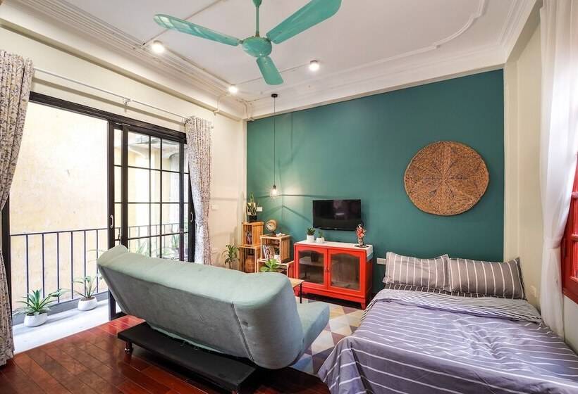 اتاق استاندارد, Little Anh House