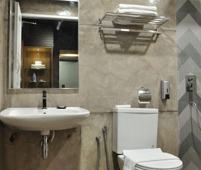 Трехместный Номер Superior, Valya Hotel, Kuala Terengganu