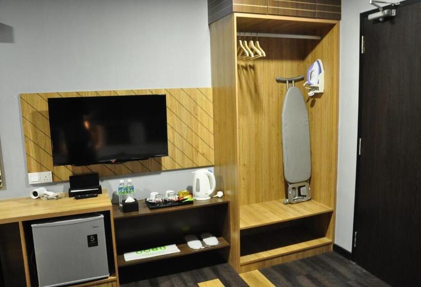 חדר סופריור לשלושה, Valya Hotel, Kuala Terengganu