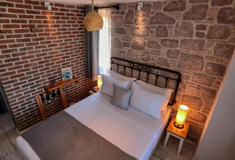 プールビュースタンダードルーム, Sukha Cunda Otel