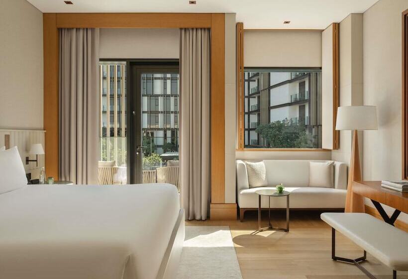 Standard Room King Size Bed