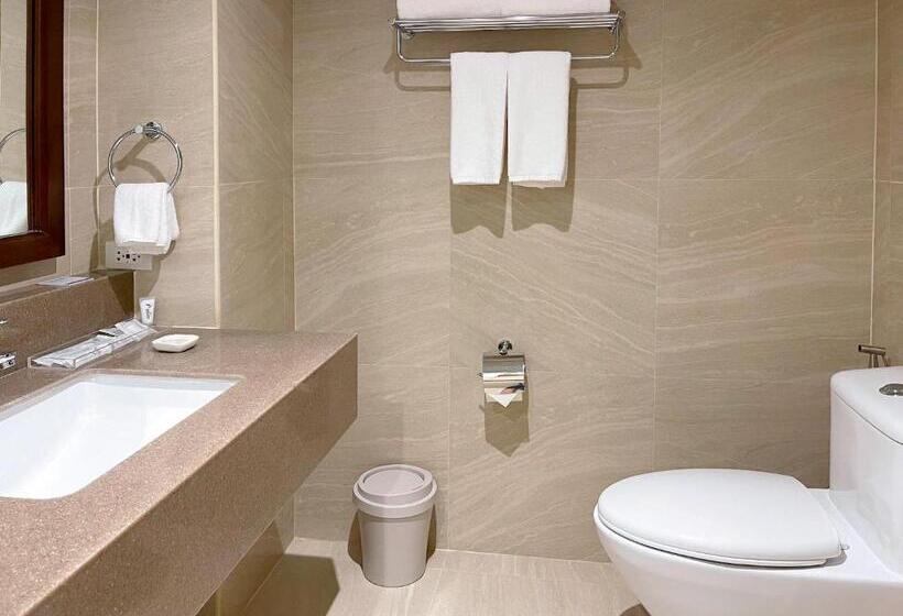 اتاق استاندارد با چشم‌انداز استخر, Canyon Hotels & Resorts Boracay