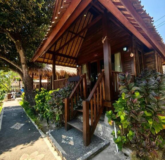 קוטג' דלוקס, The Dafish Ceningan