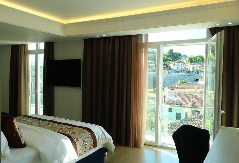 シティビュースイート, Brais