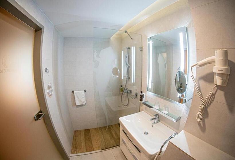 4인용 스탠다드 룸, Pangea