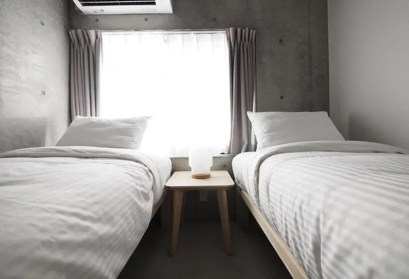 חדר סטנדרט לארבעה, Smi:re Stay Oshiage