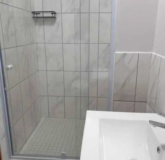 اتاق لوکس, Sunflower Self Catering