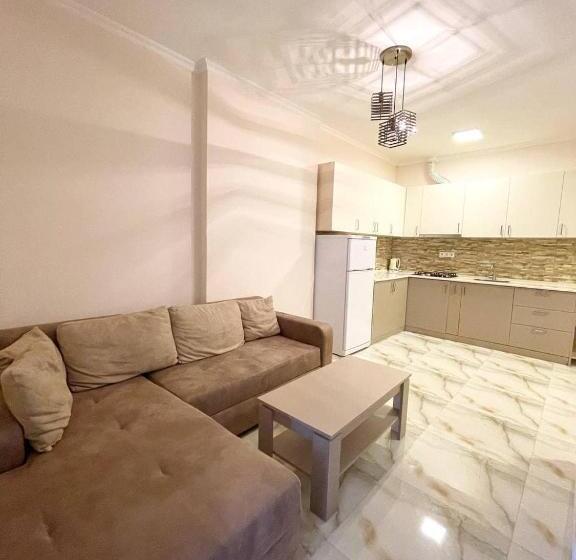 اتاق خانوادگی, Horizon Batumi Apart