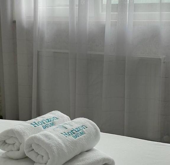 اتاق لوکس یک تخته, Horizon Batumi Apart