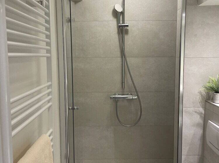 Номер бизнес-класса, Meyer