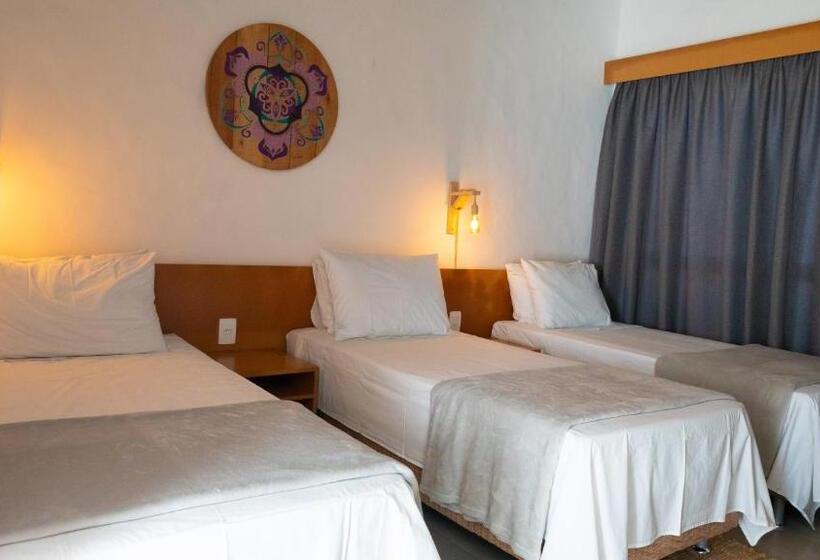 חדר סטנדרט לשלושה עם מרפסת, Pousada Rosa Tropicalia