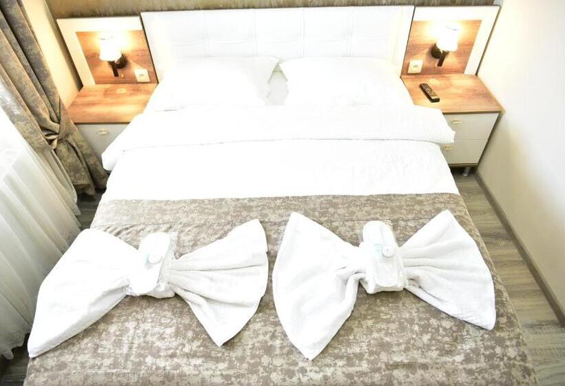 اتاق لوکس, The K Tbilisi