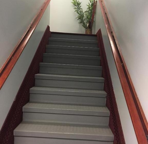 غرفة قياسية, Travel Inn & Suites