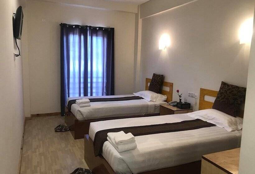 اتاق سوپریور, Sky Motel Kalaw