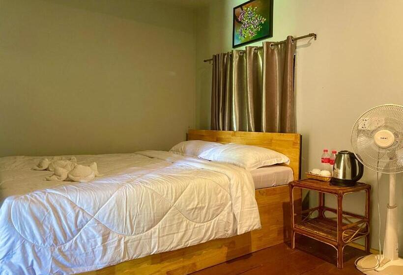 اتاق استاندارد, The Cliff Hostel