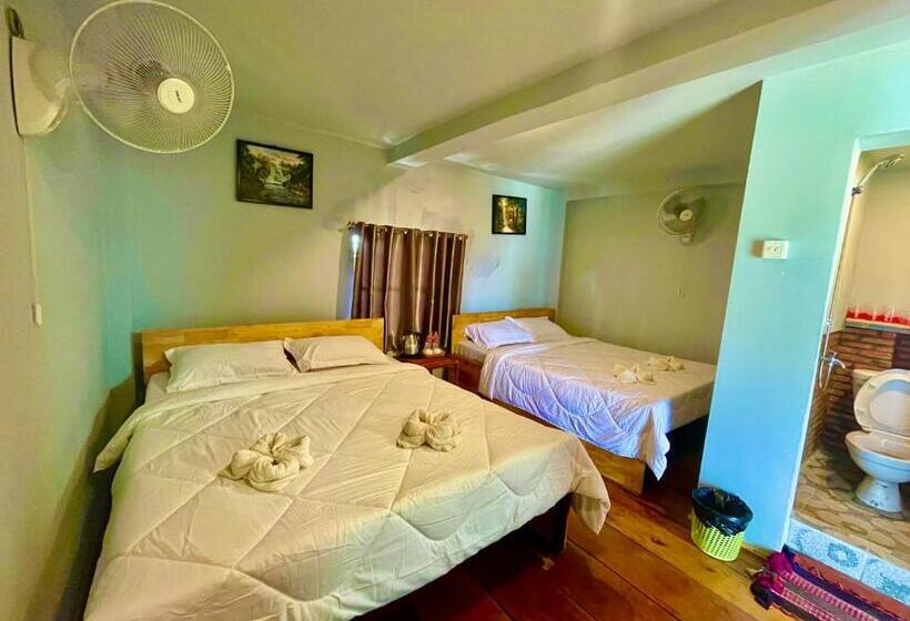חדר דלוקס, The Cliff Hostel