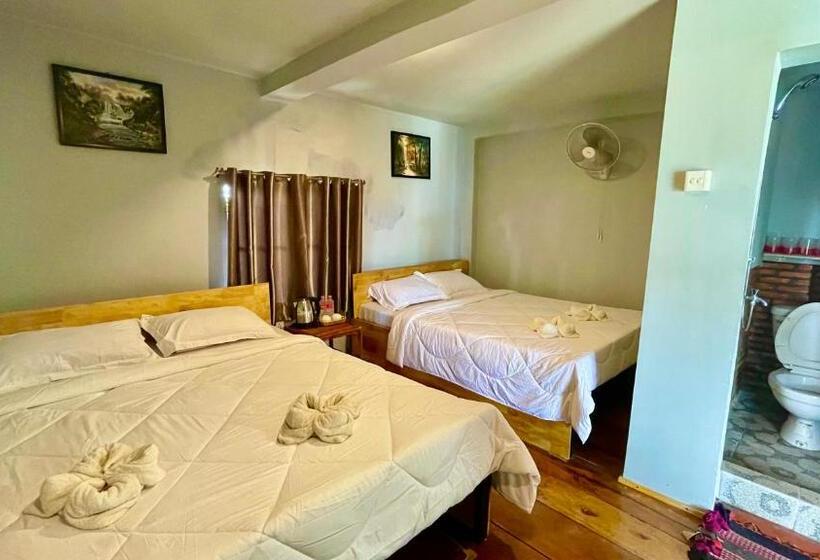 اتاق لوکس, The Cliff Hostel