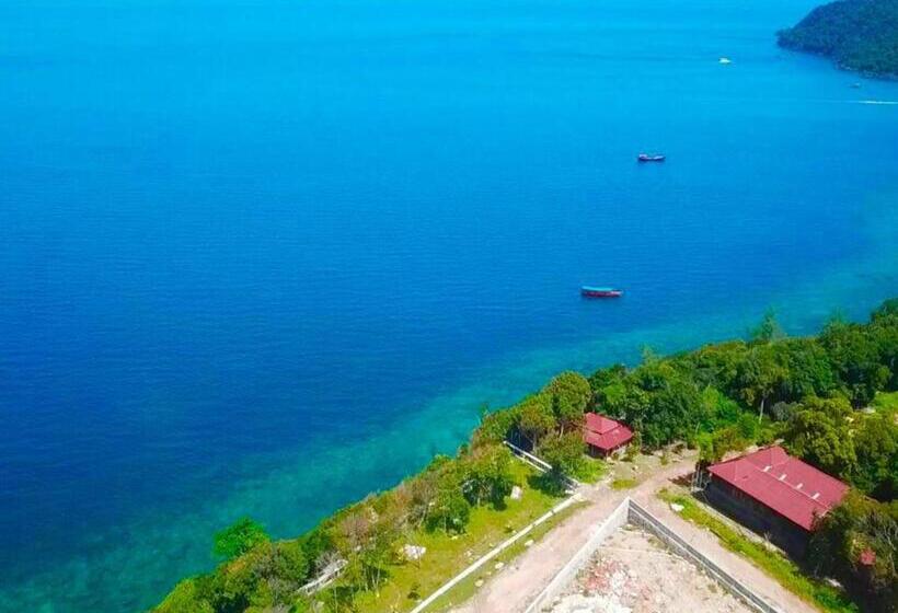 تختخواب در اتاق مشترک, The Cliff Hostel