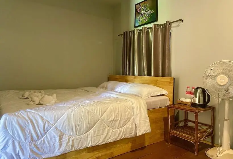 デラックスルーム, The Cliff Hostel