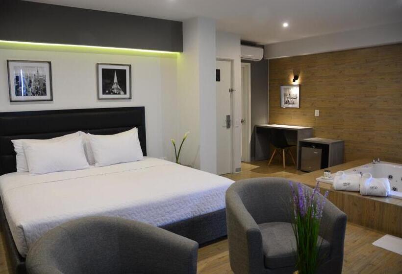 جناح, Awqa Hoteles   Sede Natasha