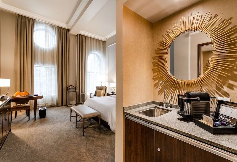 Номер Классика Двуспальная Кровать, Birks Montreal