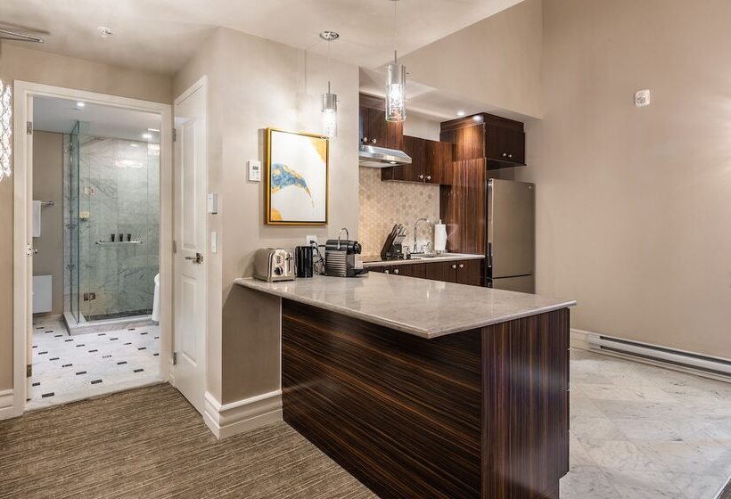 Люкс, Birks Montreal