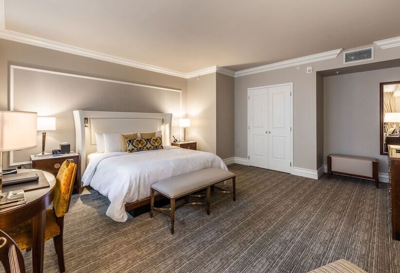 Люкс, Birks Montreal