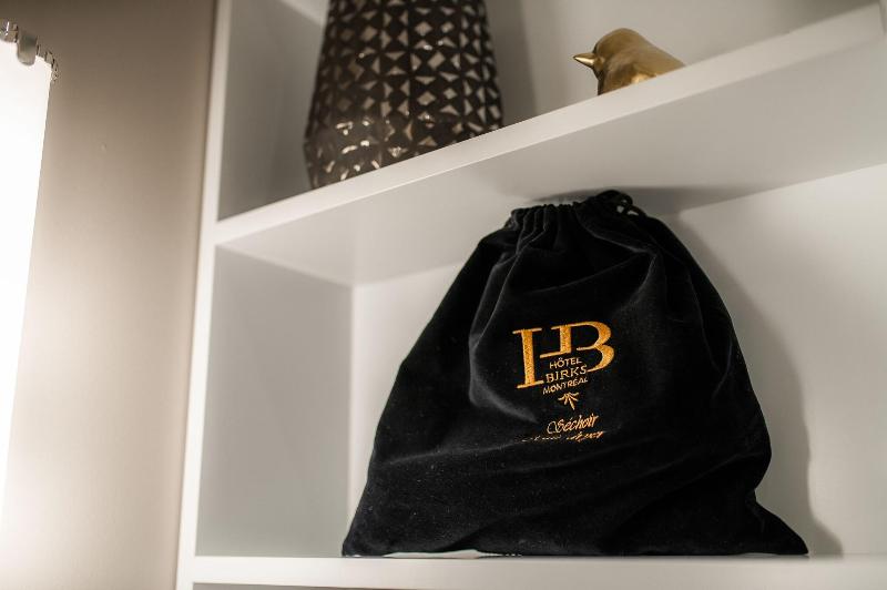 Классический Номер Вид на Сад, Birks Montreal