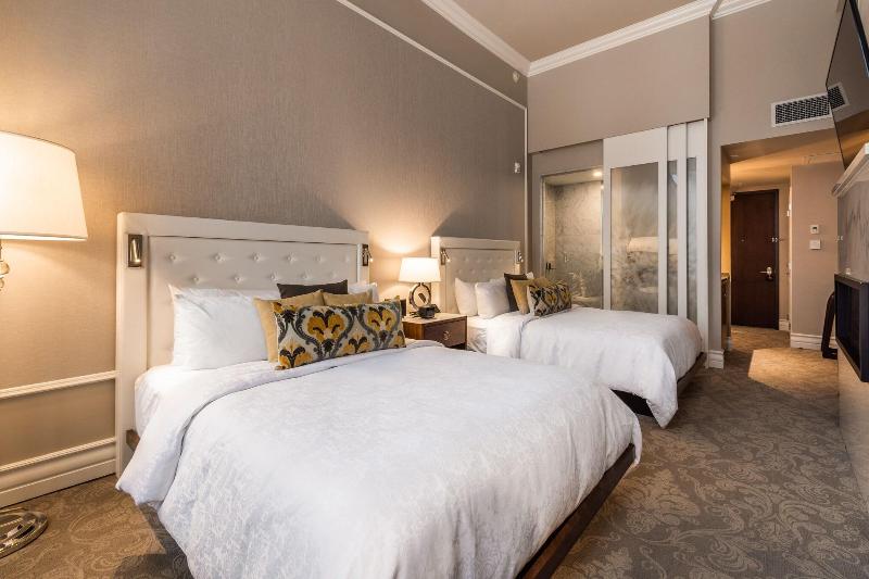 Классический Номер Вид на Сад, Birks Montreal