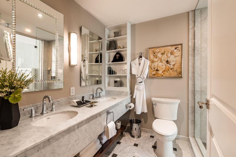 Номер Классический Вид на Город, Birks Montreal