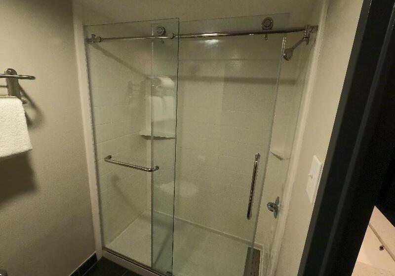 Люкс Кровать Кинг, Birks Montreal