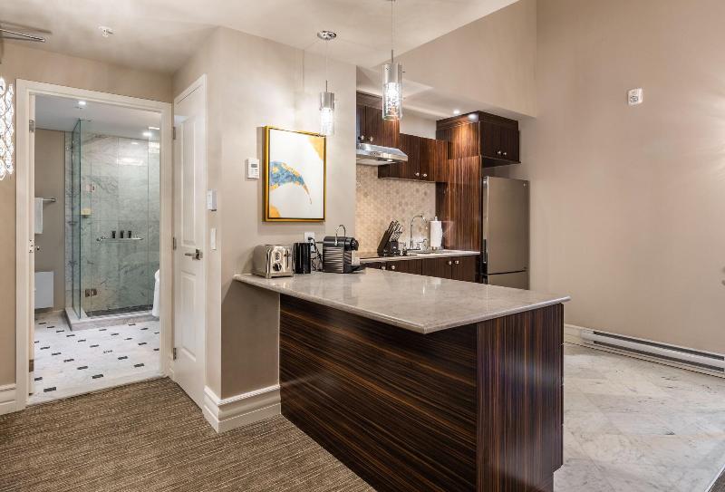 Люкс, Birks Montreal