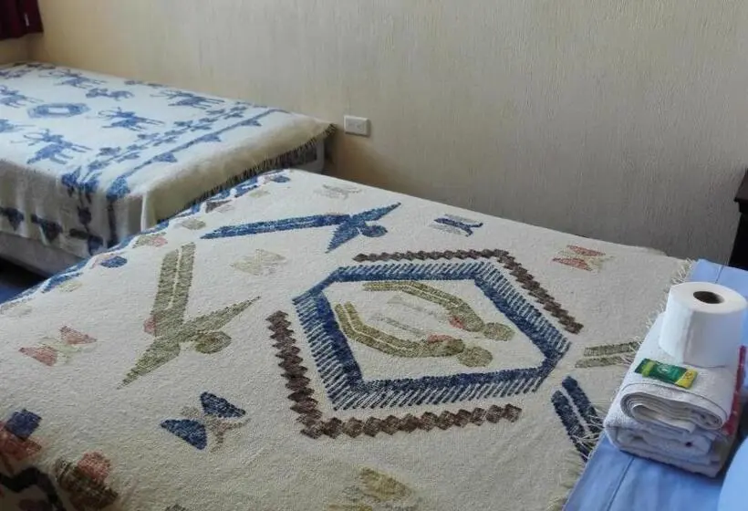 اتاق ساده سه نفره, Chalet